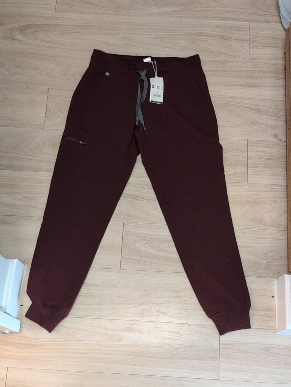 FIGS Zamora 2.0 Joggers - Small, Burgundy NWT